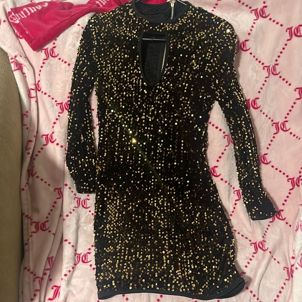 Wore once ! Black dress with gold sequin